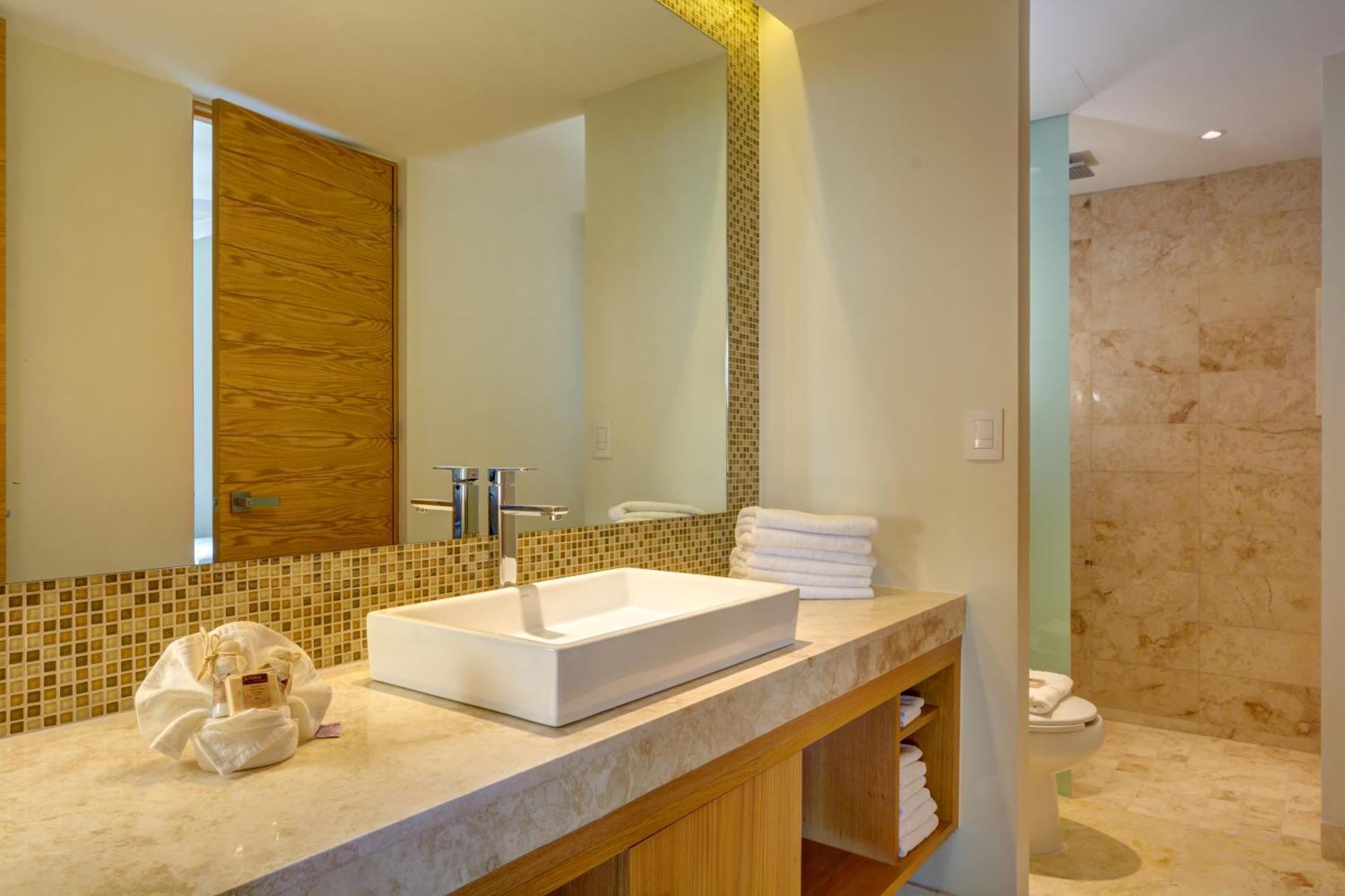 Anah Suites By Las Flores Vacation Rentals بلايا ديل كارمن المظهر الخارجي الصورة