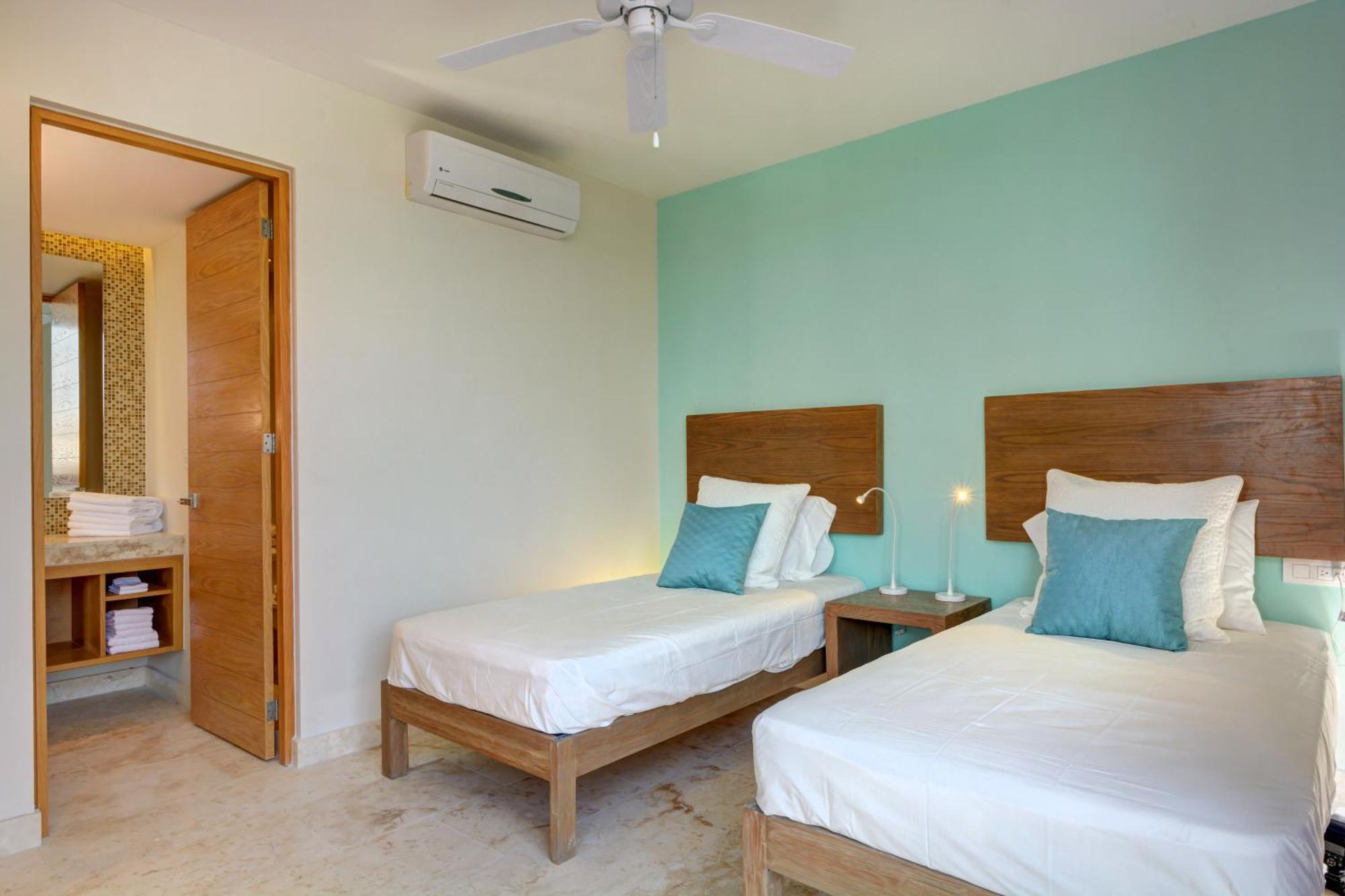 Anah Suites By Las Flores Vacation Rentals بلايا ديل كارمن المظهر الخارجي الصورة