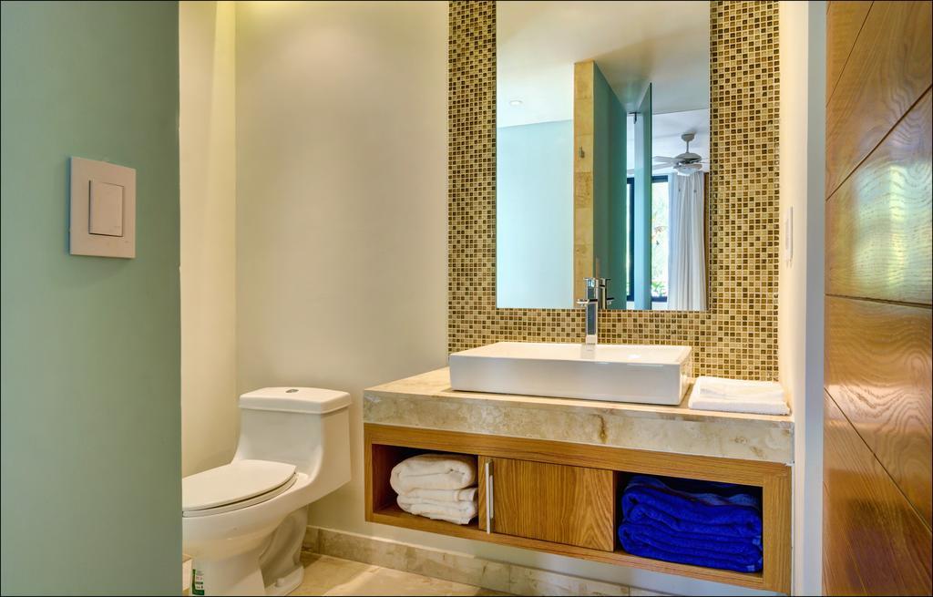 Anah Suites By Las Flores Vacation Rentals بلايا ديل كارمن المظهر الخارجي الصورة